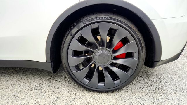 2023 Tesla Model Y Performance AWD w/ 21'' Wheels & Track-Ready Acceleration - 22997970 - 8
