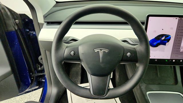 2023 Tesla Model Y Performance AWD with White & Black Premium Interior - 22973232 - 12