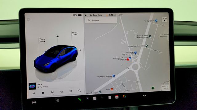 2023 Tesla Model Y Performance AWD with White & Black Premium Interior - 22973232 - 21