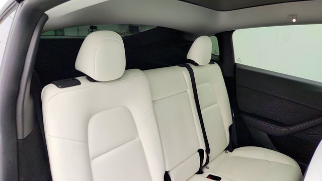 2023 Tesla Model Y Performance AWD with White & Black Premium Interior - 22973232 - 26