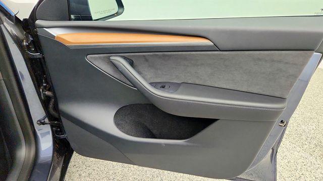 2023 Tesla Model Y Performance AWD w/ Traffic-Aware Cruise Control and Autosteer - 23026770 - 29