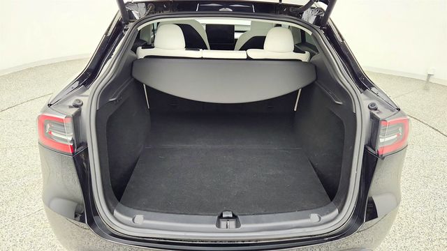 2023 Tesla Model Y Performance AWD w/ White & Black Premium Interior - 23000718 - 25