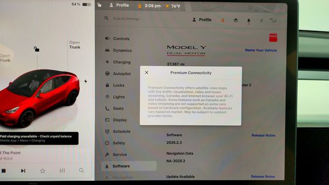 2023 Tesla Model Y Performance AWD w/ White & Black Premium Interior - 23006284 - 16