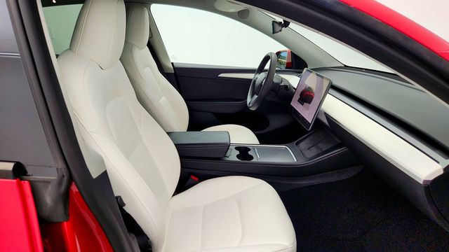 2023 Tesla Model Y Performance AWD w/ White & Black Premium Interior - 23006284 - 27