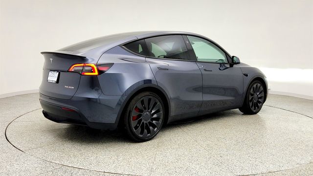 2023 Tesla Model Y Performance AWD w/ White & Black Premium Interior - 23010712 - 4