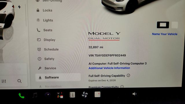 2023 Tesla Model Y Performance AWD w/ White & Black Premium Interior - 23080890 - 13