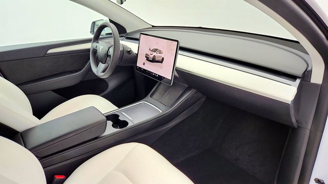 2023 Tesla Model Y Performance AWD w/ White & Black Premium Interior - 23080890 - 26