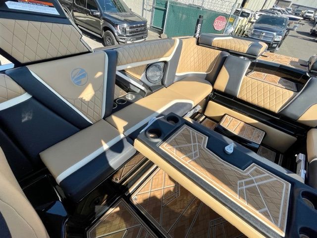 2023 Tige 25ZX LOW 25 Hours SALE! - 22904922 - 20