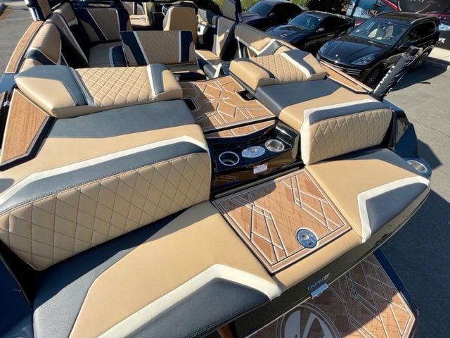2023 Tige 25ZX LOW 25 Hours SALE! - 22904922 - 29