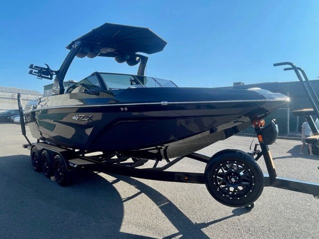 2023 Tige 25ZX LOW 25 Hours SALE! - 22904922 - 5