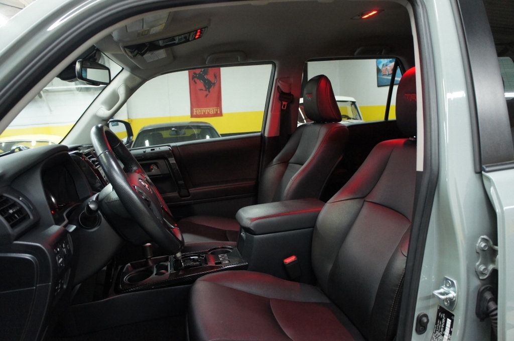 2023 Toyota 4Runner 1-Owner, 4x4, TRD Off Road Premium - 22979047 - 32