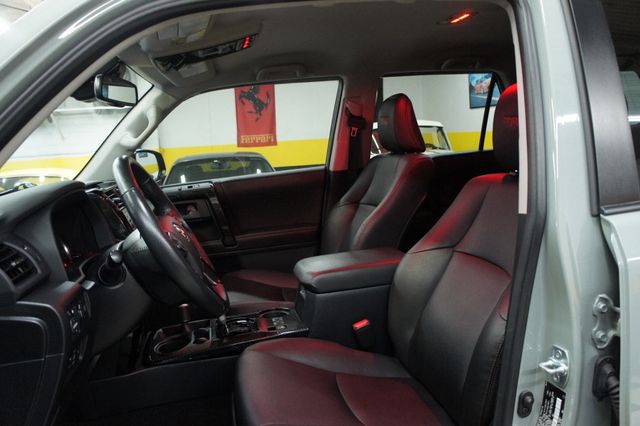2023 Toyota 4Runner 1-Owner, 4x4, TRD Off Road Premium - 22979047 - 32