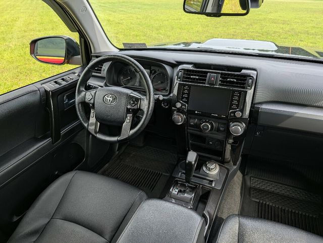 2023 Toyota 4Runner 40th Anniversary Special Edition - 23035676 - 31