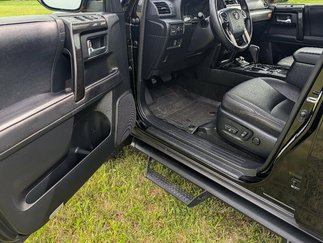 2023 Toyota 4Runner 40th Anniversary Special Edition - 23035676 - 32