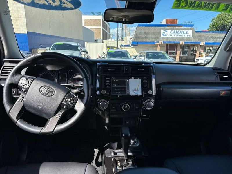 2023 Toyota 4Runner 40th Anniversary Special Edition 4WD - 22936305 - 12