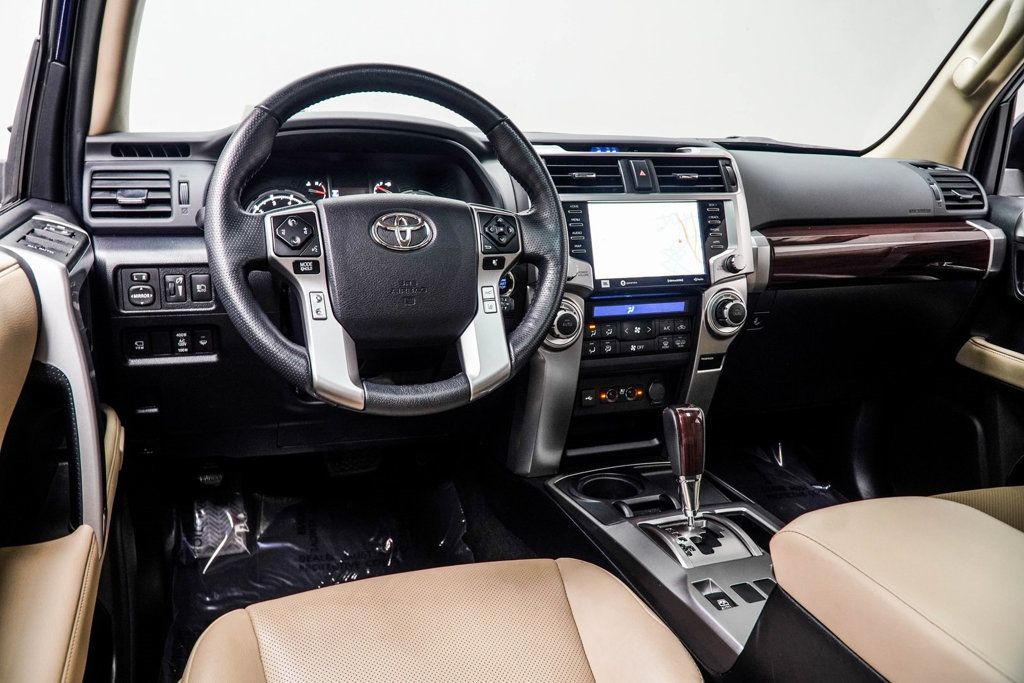 2023 Toyota 4Runner Limited 2WD photo 5