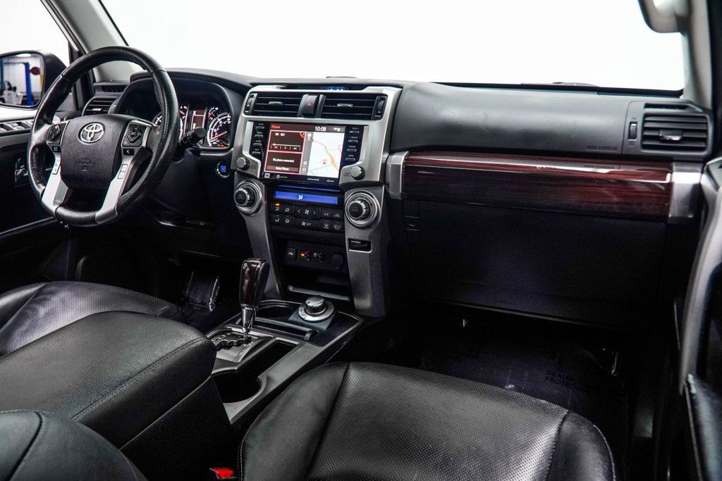Toyota 4Runner photo 20