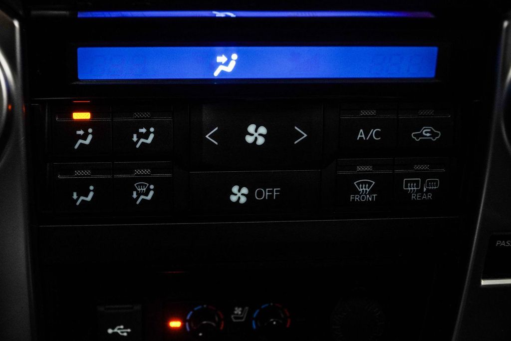 Toyota 4Runner photo 24