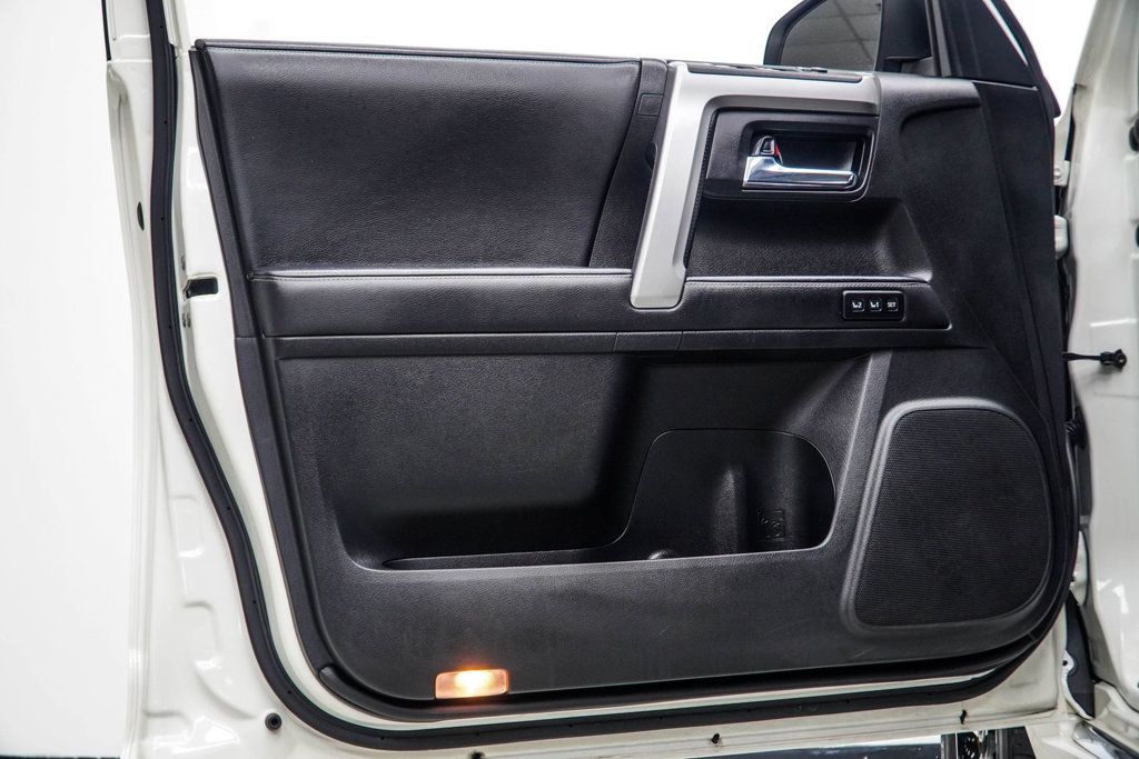 Toyota 4Runner photo 36