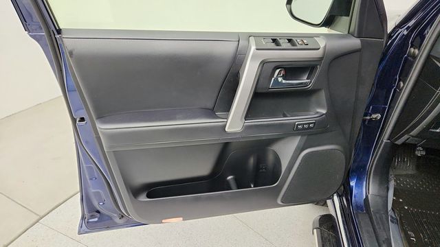 2023 Toyota 4Runner Limited 4WD with 3rd Row Seating - 22948584 - 10