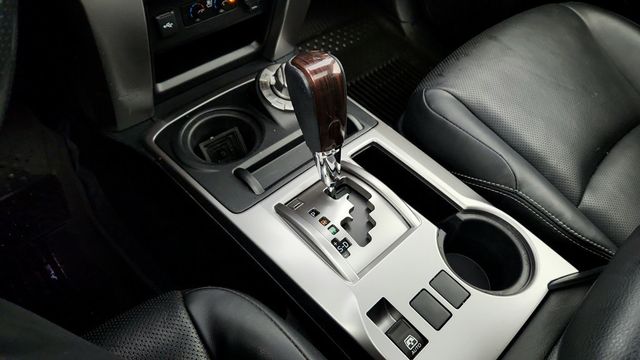 2023 Toyota 4Runner Limited 4WD with 3rd Row Seating - 22948584 - 16