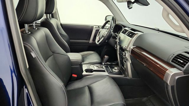 2023 Toyota 4Runner Limited 4WD with 3rd Row Seating - 22948584 - 26