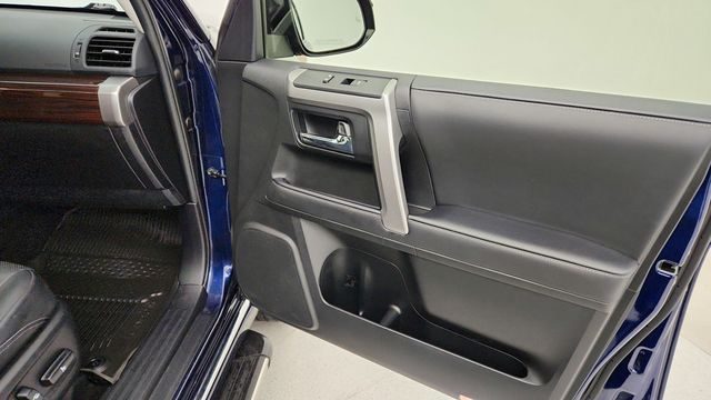 2023 Toyota 4Runner Limited 4WD with 3rd Row Seating - 22948584 - 28