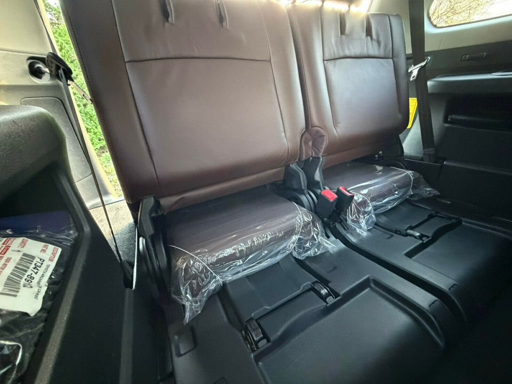 2023 Toyota 4Runner Limited, 4X4, Redwood Brown Leather Interior, Blind Spot Monitor - 23011907 - 31