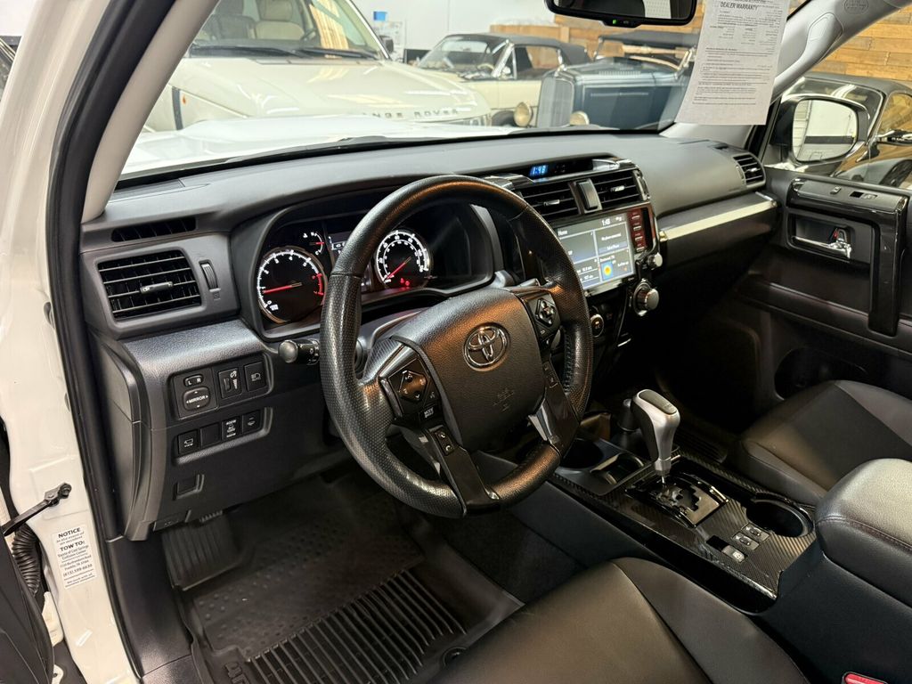 2023 Toyota 4Runner Local Trade/TRD-Off Road Premium/Heated Leather Seats/Blind Spot - 23075506 - 10