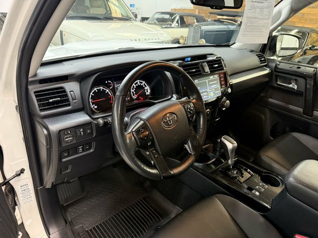 2023 Toyota 4Runner Local Trade/TRD-Off Road Premium/Heated Leather Seats/Blind Spot - 23075506 - 10