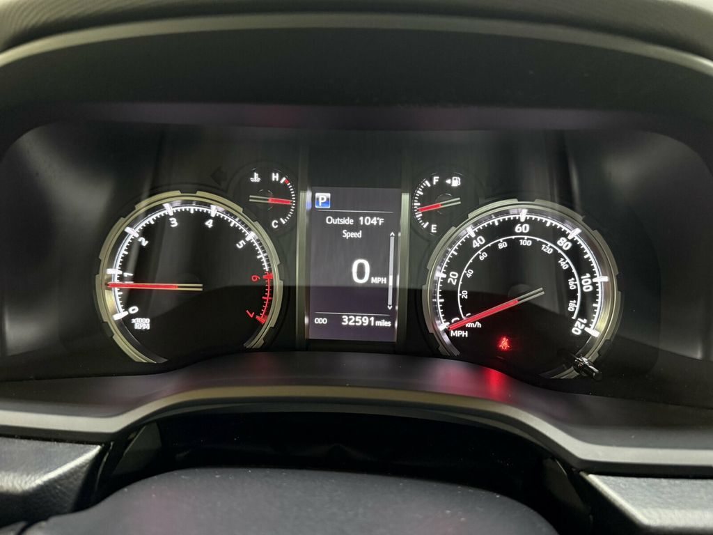 2023 Toyota 4Runner Local Trade/TRD-Off Road Premium/Heated Leather Seats/Blind Spot - 23075506 - 16