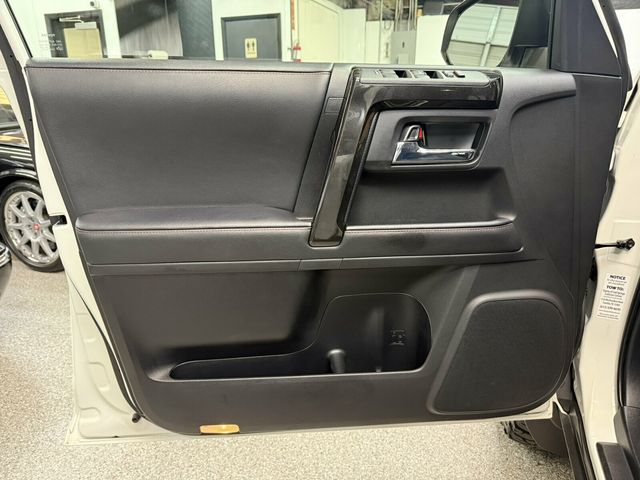 2023 Toyota 4Runner Local Trade/TRD-Off Road Premium/Heated Leather Seats/Blind Spot - 23075506 - 18