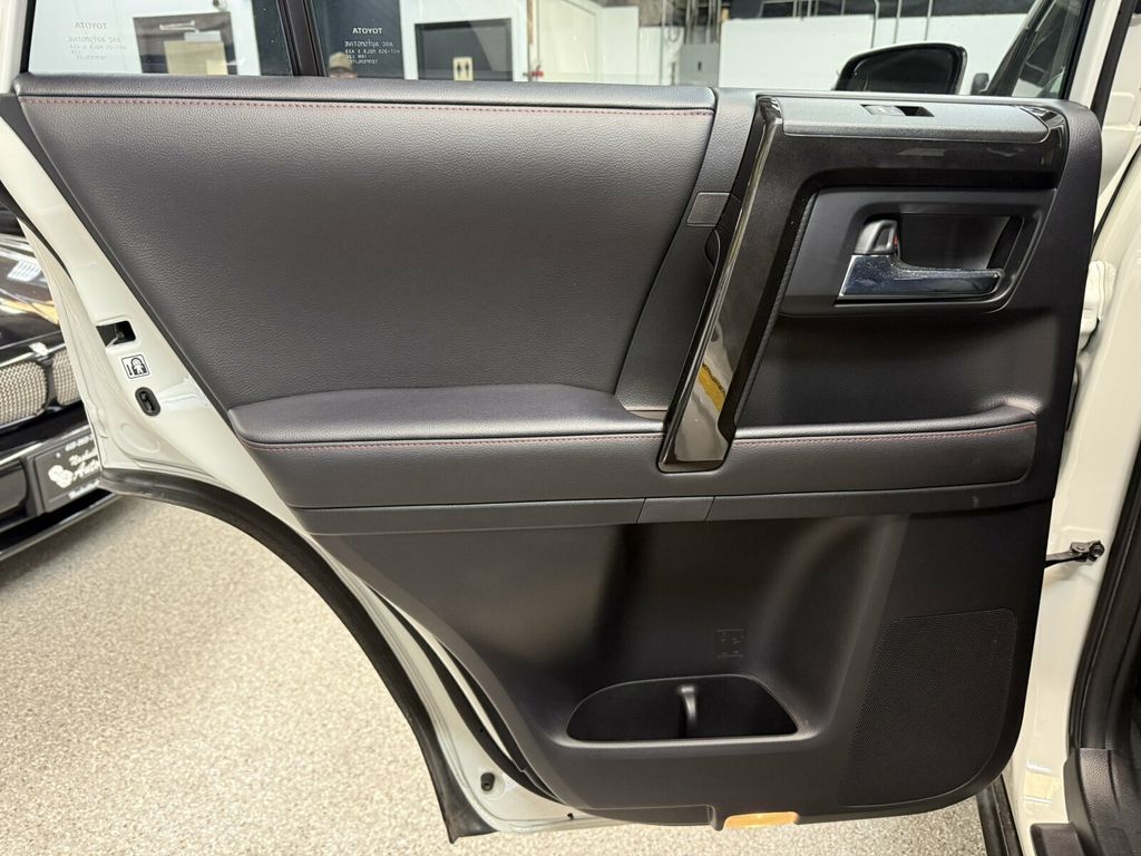 2023 Toyota 4Runner Local Trade/TRD-Off Road Premium/Heated Leather Seats/Blind Spot - 23075506 - 21