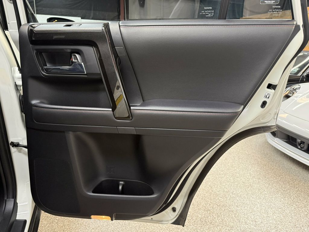2023 Toyota 4Runner Local Trade/TRD-Off Road Premium/Heated Leather Seats/Blind Spot - 23075506 - 25