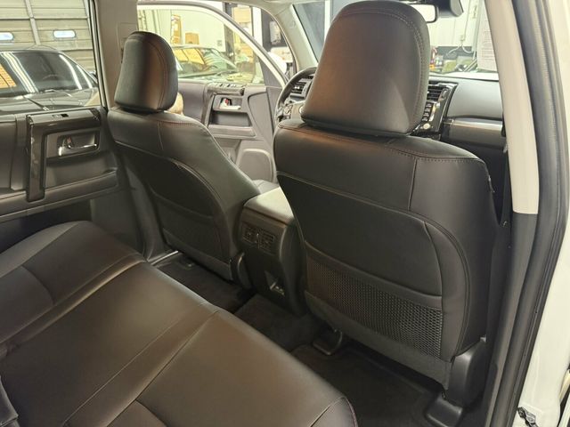 2023 Toyota 4Runner Local Trade/TRD-Off Road Premium/Heated Leather Seats/Blind Spot - 23075506 - 26