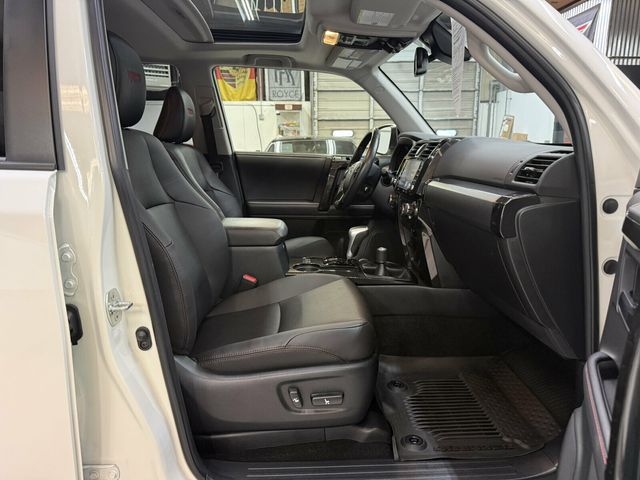 2023 Toyota 4Runner Local Trade/TRD-Off Road Premium/Heated Leather Seats/Blind Spot - 23075506 - 29