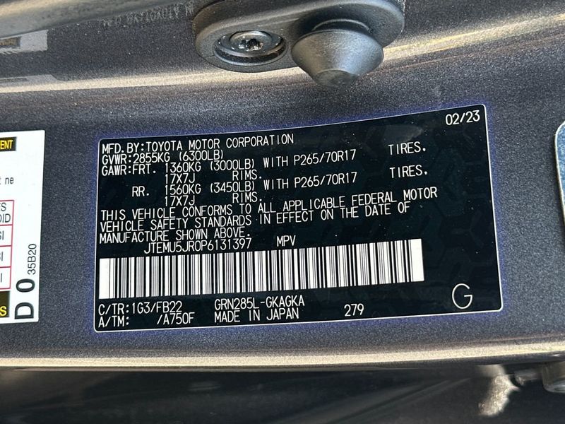 2023 Toyota 4Runner SR5 4WD - 23039230 - 22