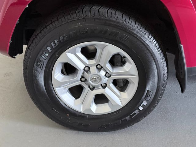 2023 Toyota 4Runner SR5 4WD - 22939155 - 40