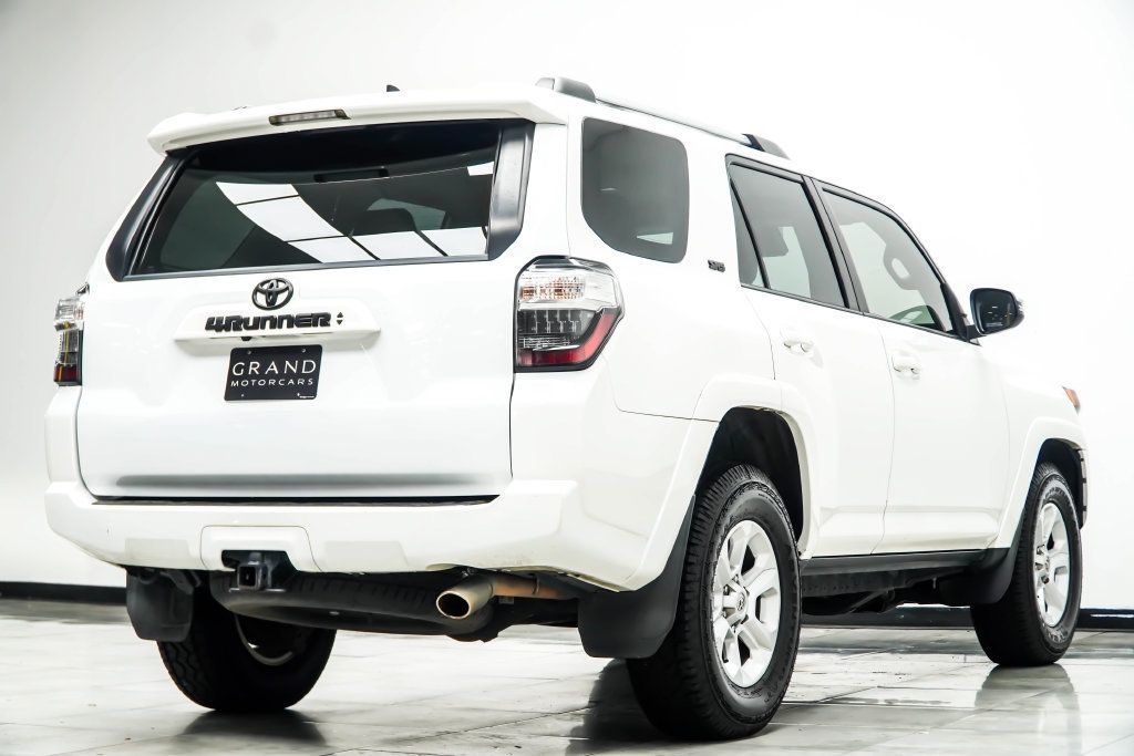 Toyota 4Runner photo 13