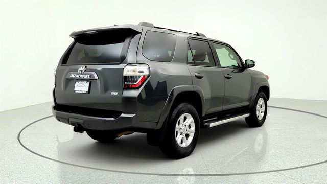 2023 Toyota 4Runner SR5 Premium 4WD w/ 3rd Row Seating + Premium Plus Pkg - 23036155 - 4