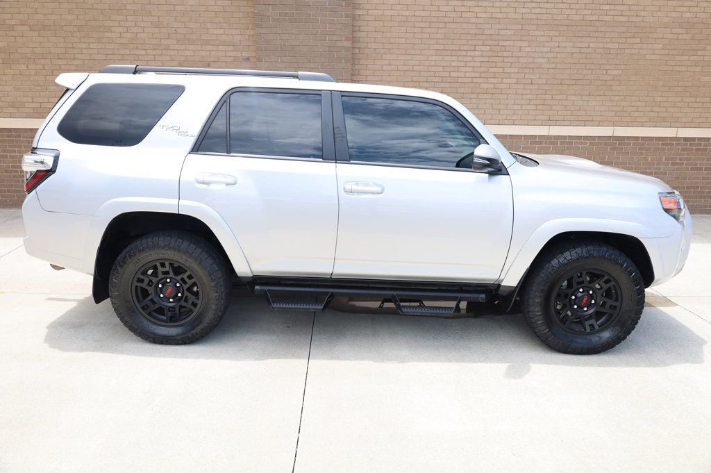 2023 Toyota 4Runner TRD Premium 4WD photo 4