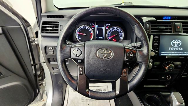 2023 Toyota 4Runner TRD Off Road Premium 4WD w/ Running Boards - 23027971 - 12