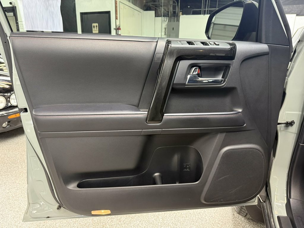 2023 Toyota 4Runner TRD Off-Road Premium/Heated Leather Seats/Blind Spot Monitor/NAV - 23065764 - 24