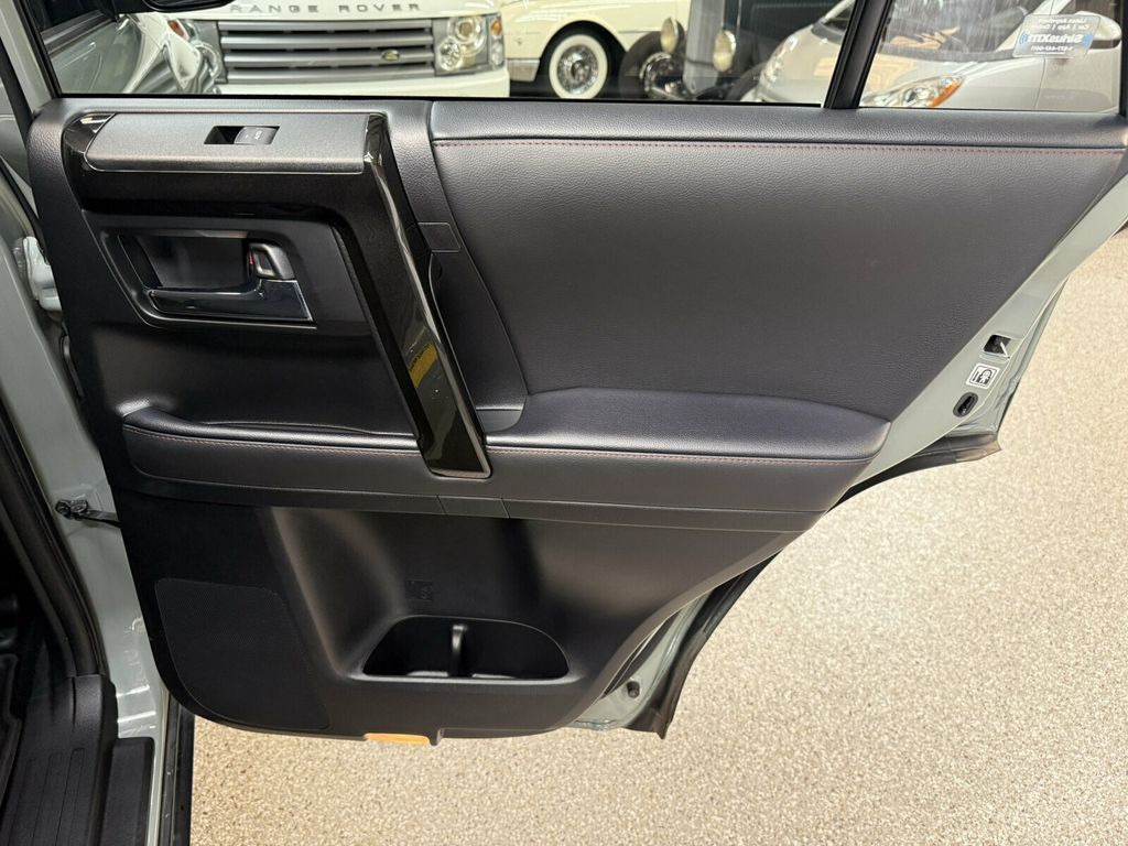 2023 Toyota 4Runner TRD Off-Road Premium/Heated Leather Seats/Blind Spot Monitor/NAV - 23065764 - 32