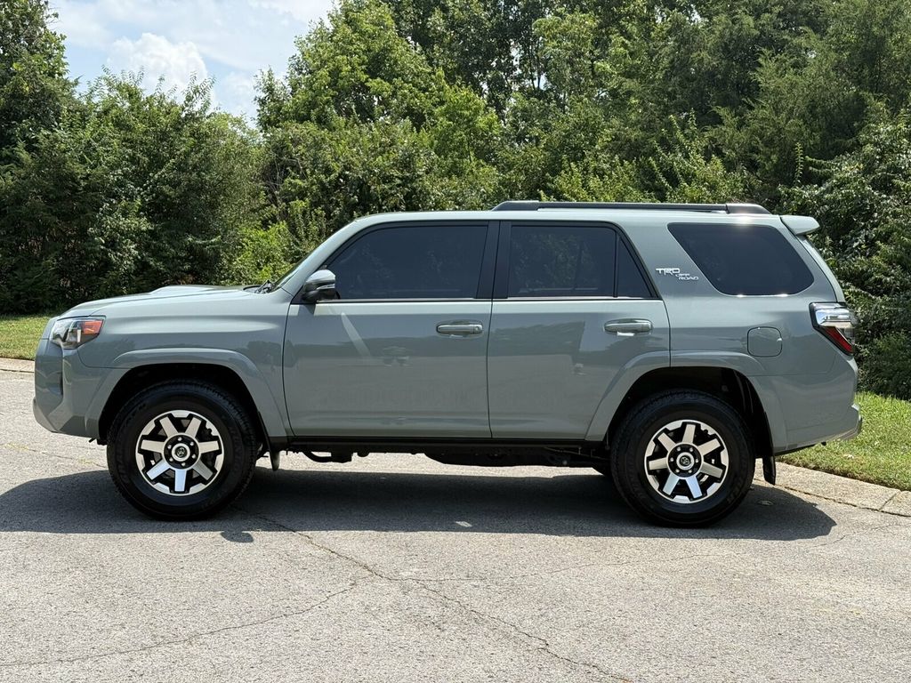 2023 Toyota 4Runner TRD Off-Road Premium/Heated Leather Seats/Blind Spot Monitor/NAV - 23065764 - 3