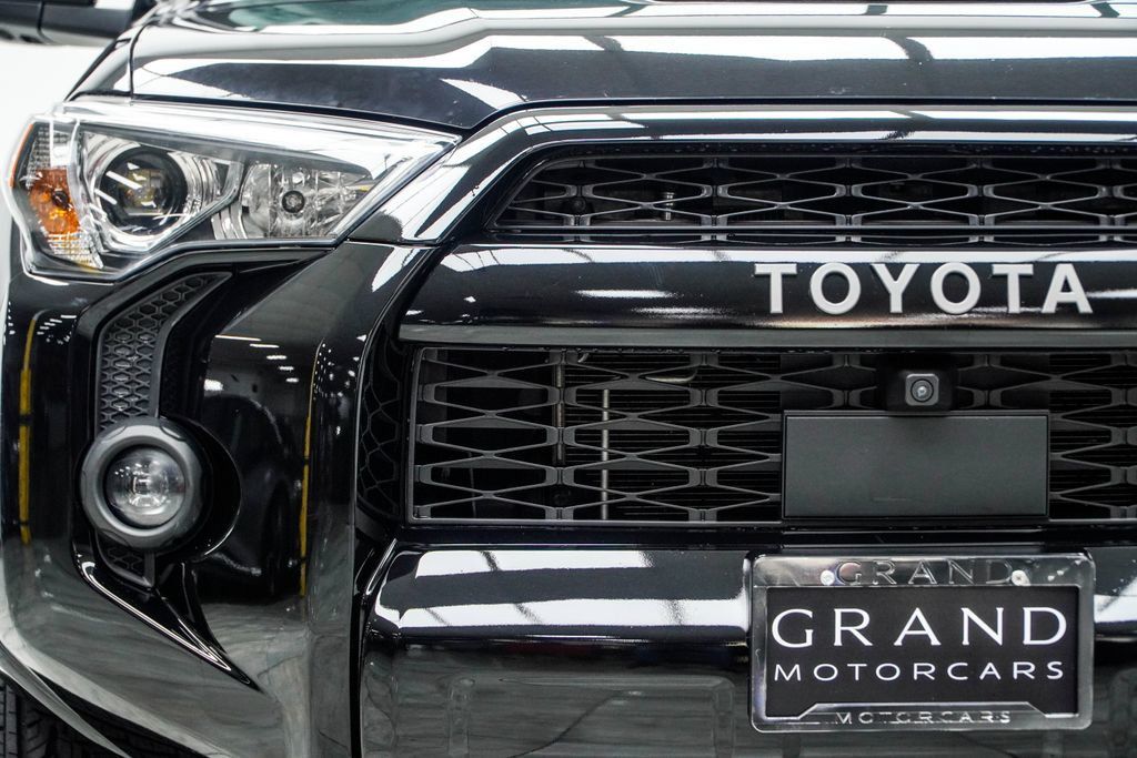 Toyota 4Runner photo 11