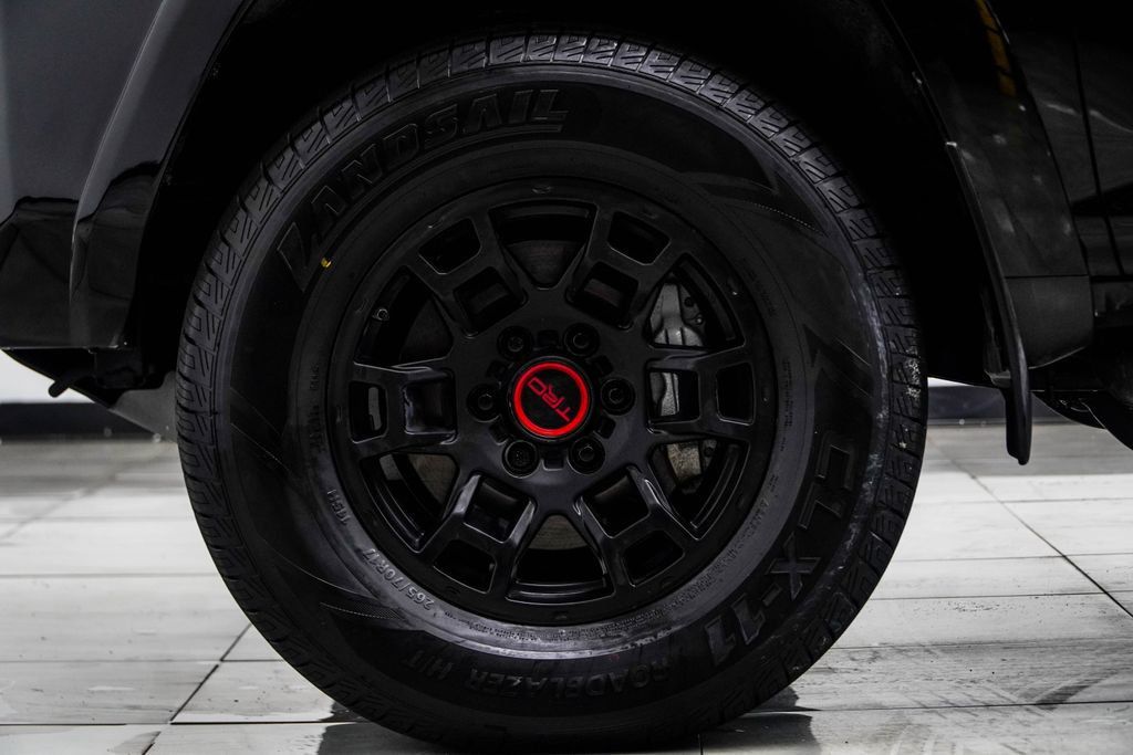 Toyota 4Runner photo 13