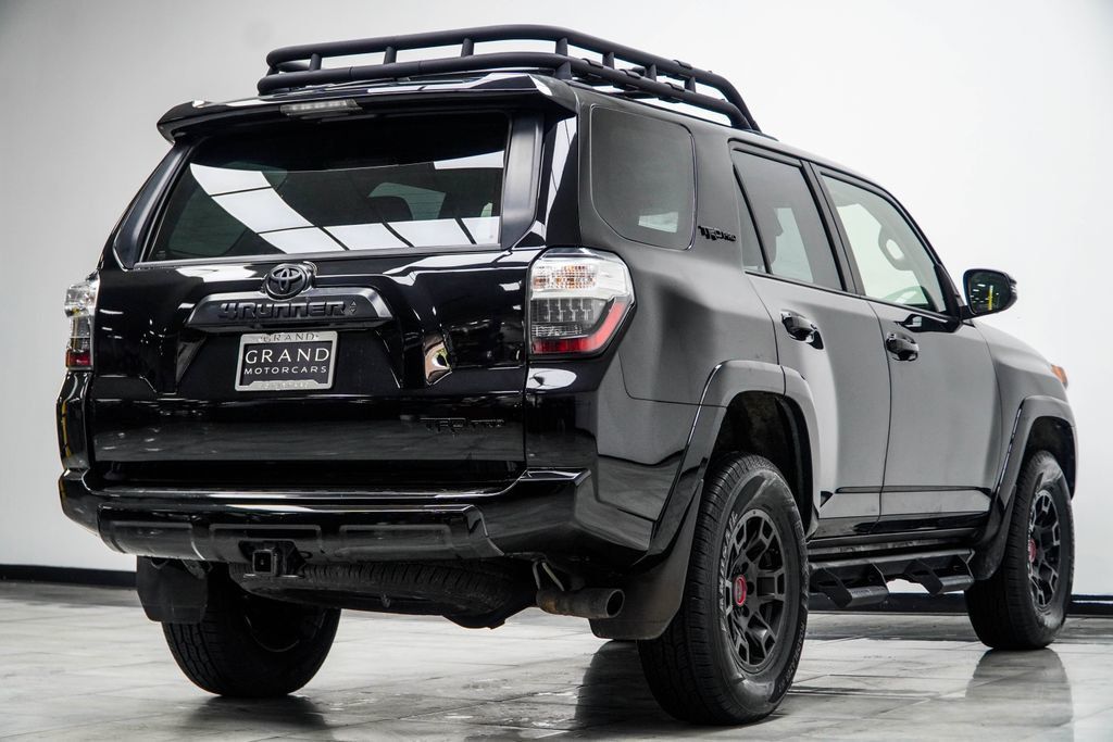 Toyota 4Runner photo 16