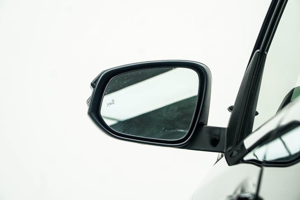 Toyota 4Runner photo 18
