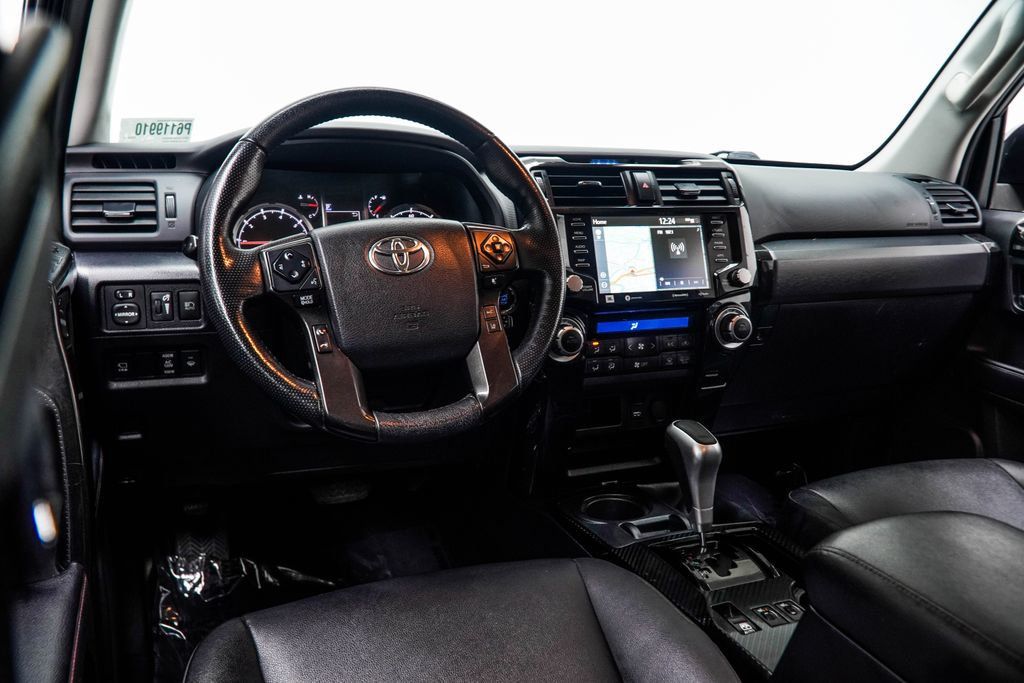 Toyota 4Runner photo 19